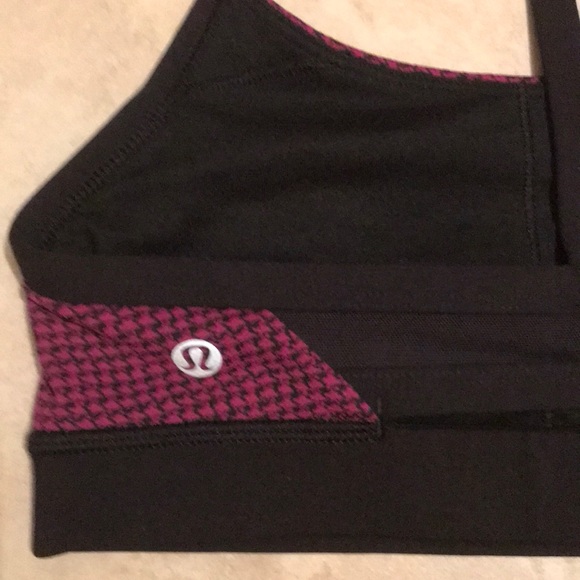 Lululemon bra - Picture 3 of 4